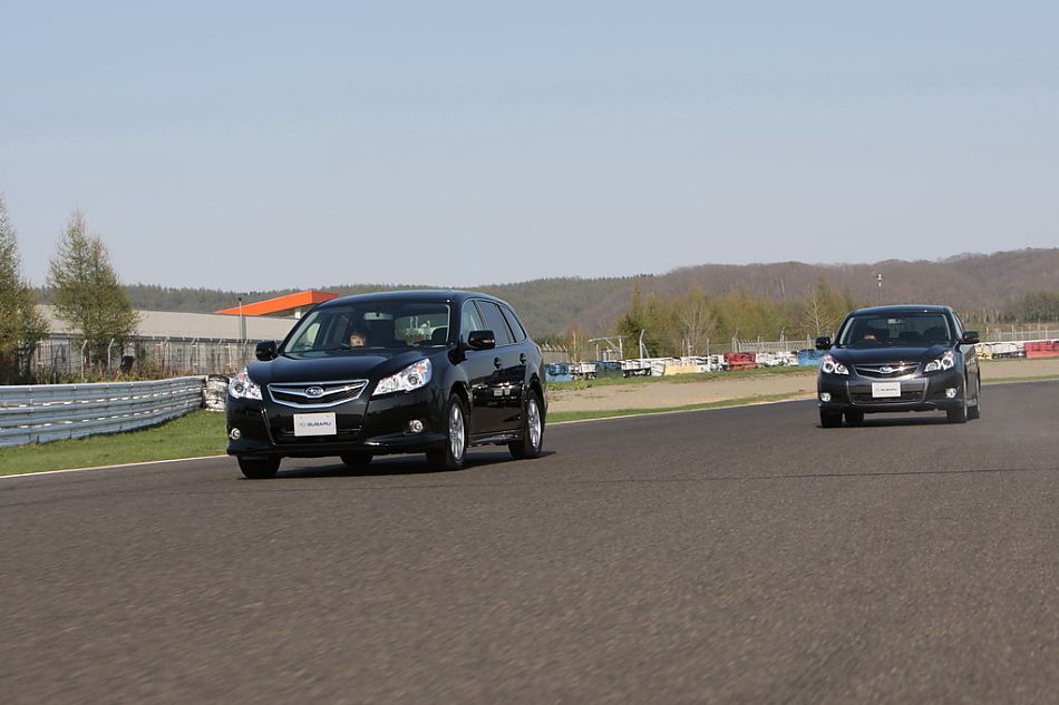 试驾斯巴鲁新力狮