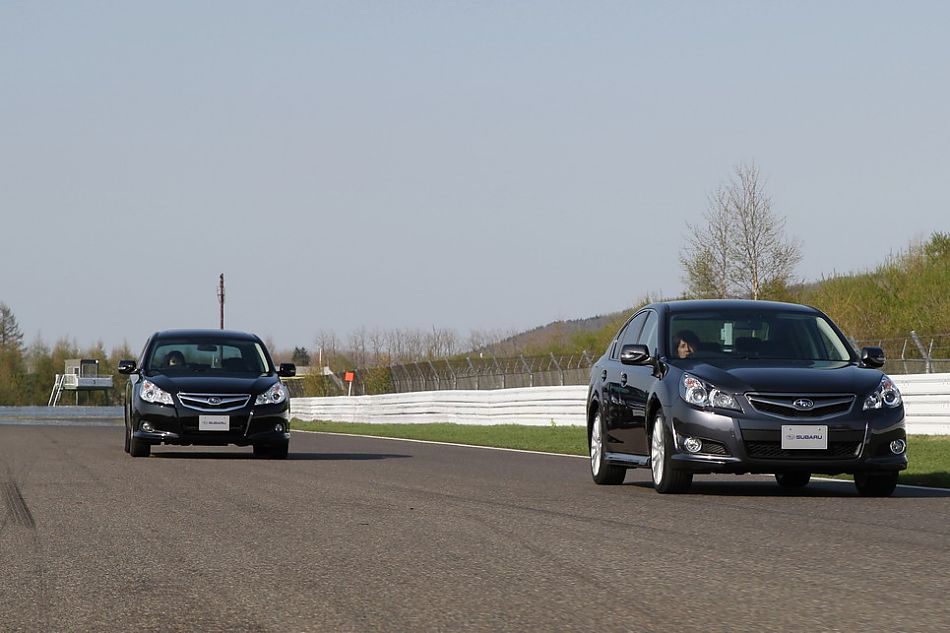 试驾斯巴鲁新力狮