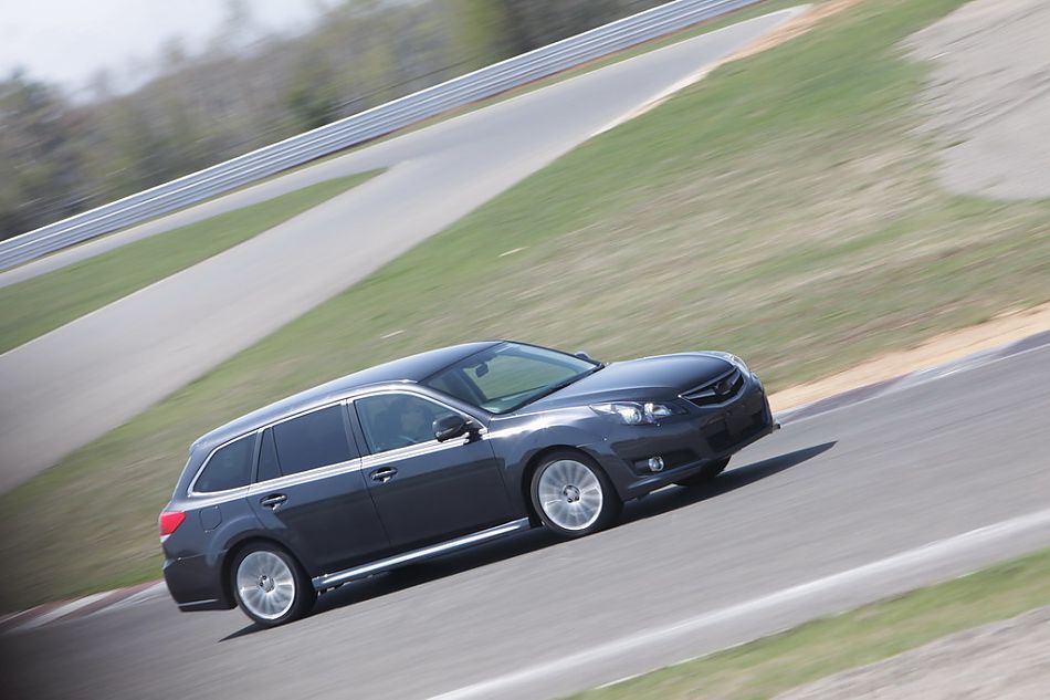 试驾斯巴鲁新力狮