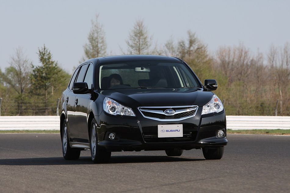 试驾斯巴鲁新力狮