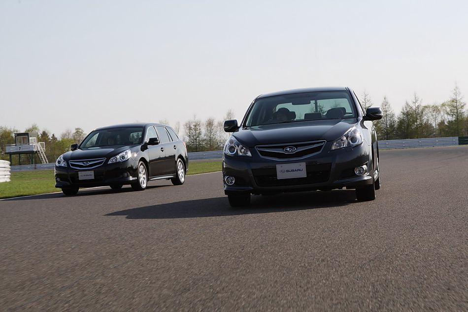 试驾斯巴鲁新力狮