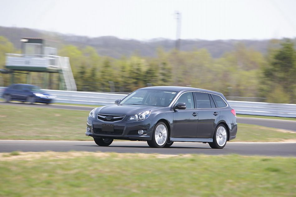 试驾斯巴鲁新力狮