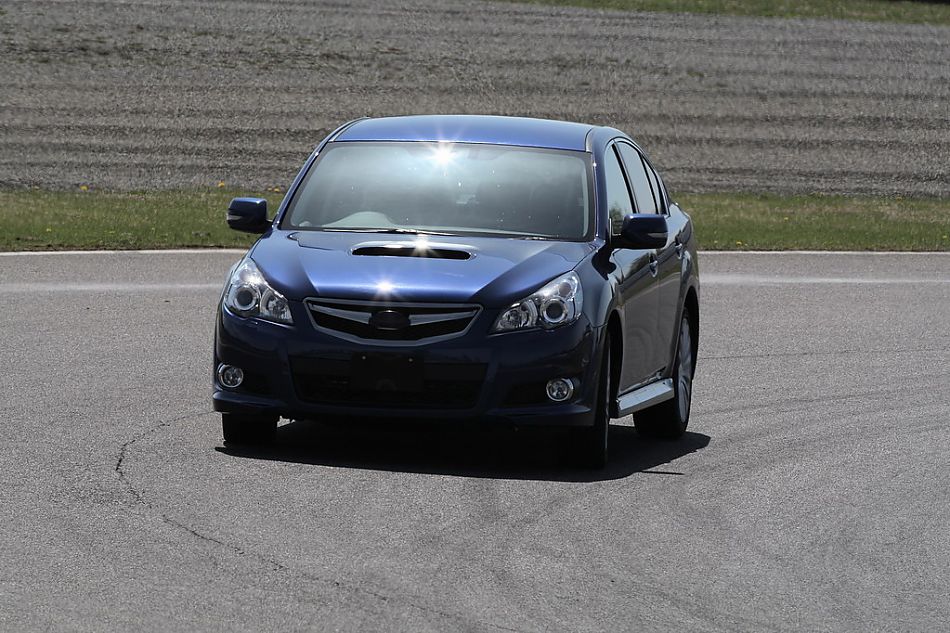 试驾斯巴鲁新力狮