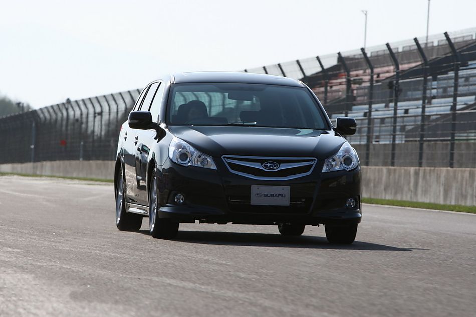 试驾斯巴鲁新力狮