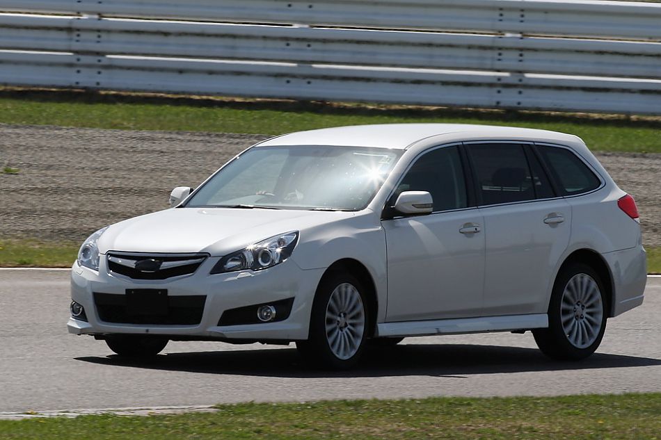 试驾斯巴鲁新力狮