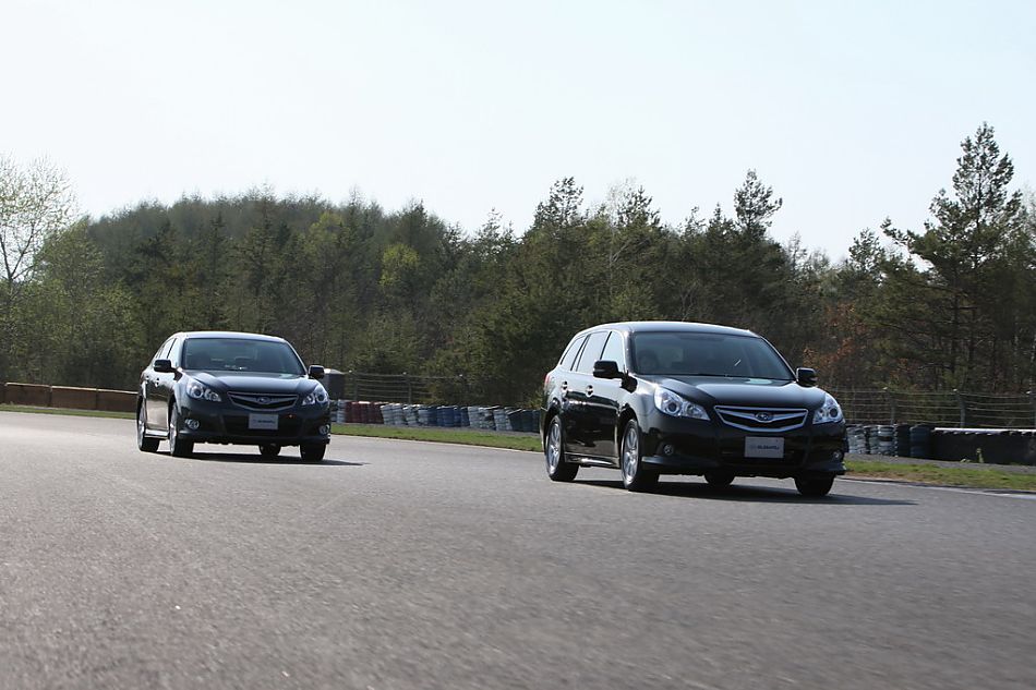 试驾斯巴鲁新力狮