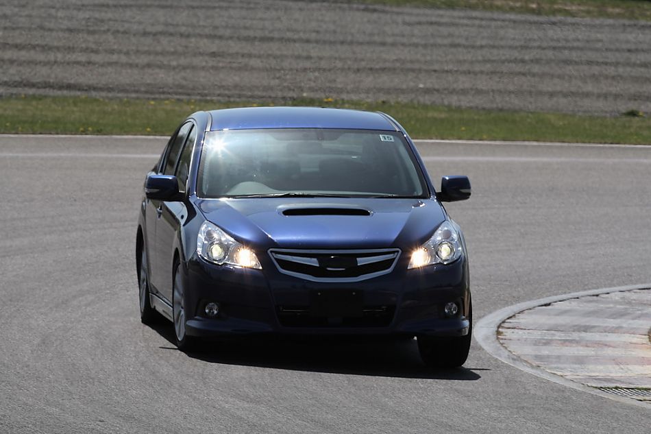 试驾斯巴鲁新力狮