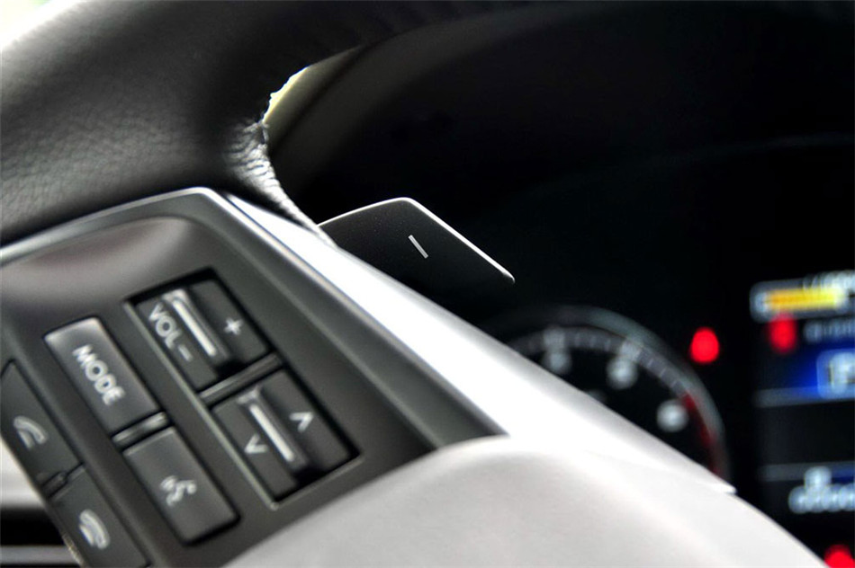 力狮 2013款 2.5i-X CVT 豪华版 内饰