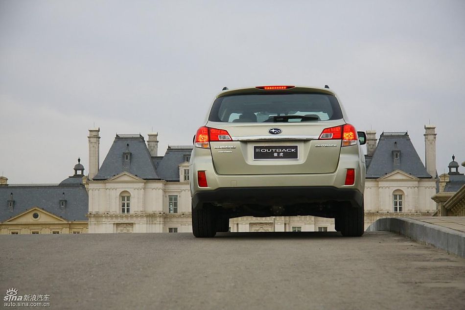 斯巴鲁新傲虎外观实拍