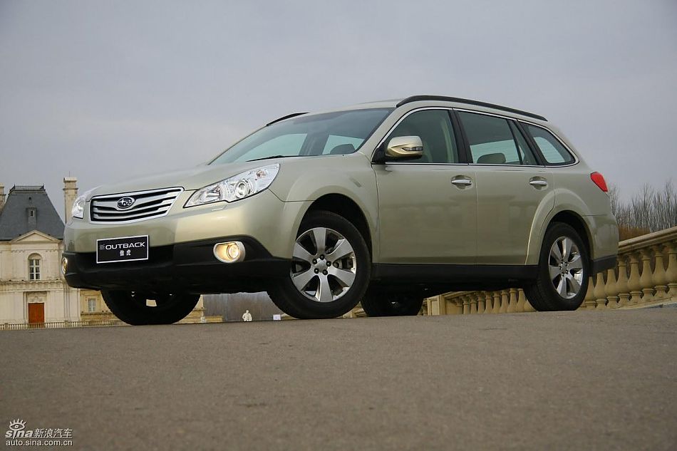 斯巴鲁新傲虎外观实拍