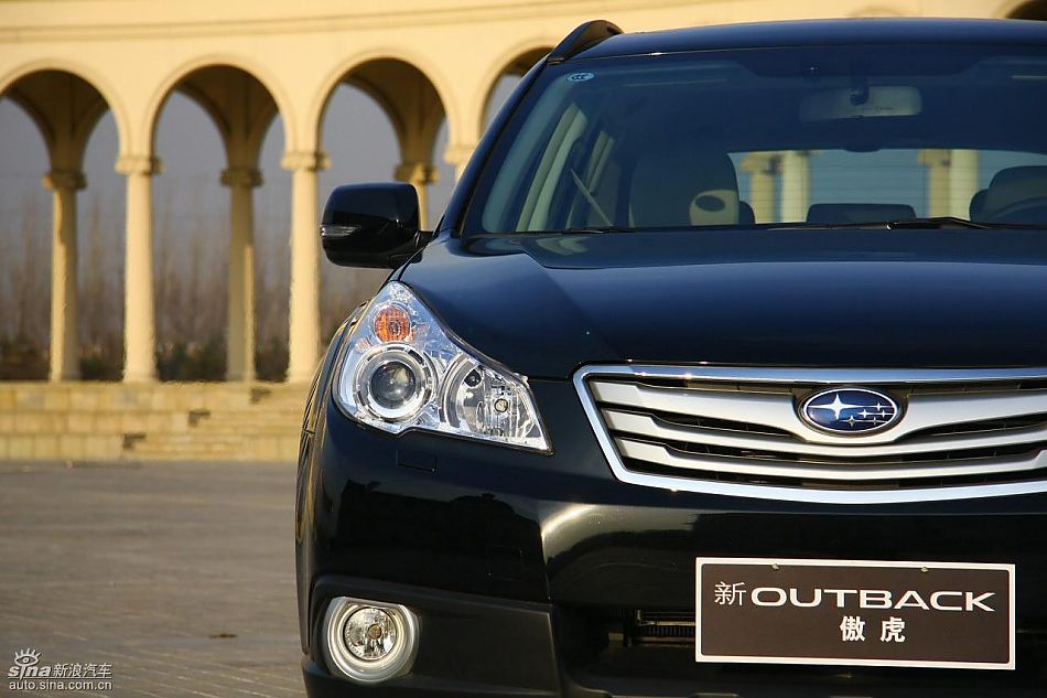 斯巴鲁新傲虎外观实拍