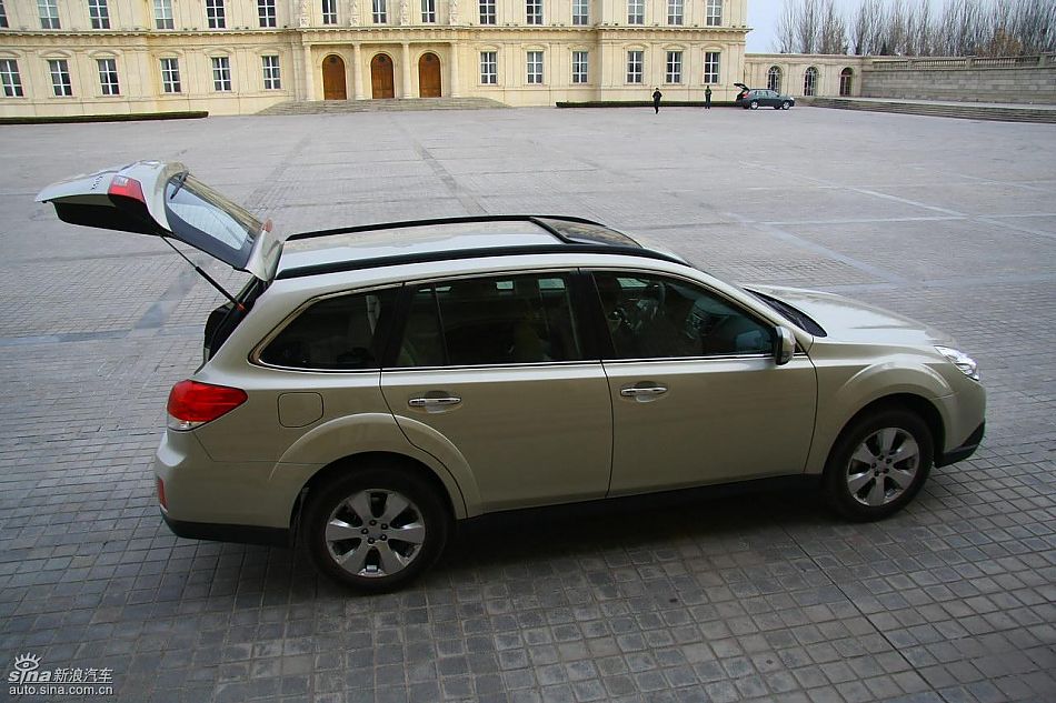 斯巴鲁新傲虎外观实拍