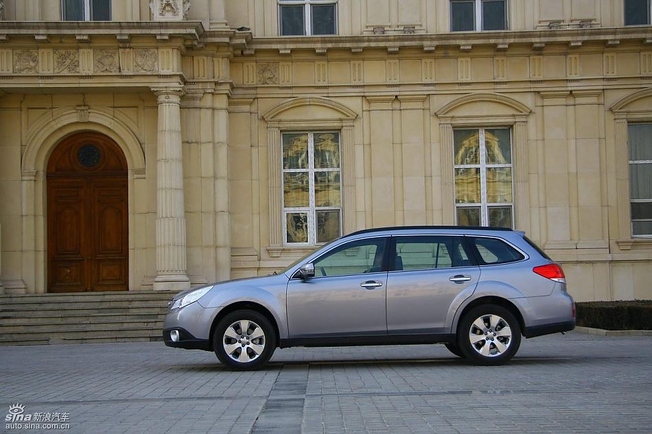 斯巴鲁新傲虎外观实拍