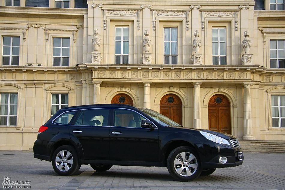 斯巴鲁新傲虎外观实拍