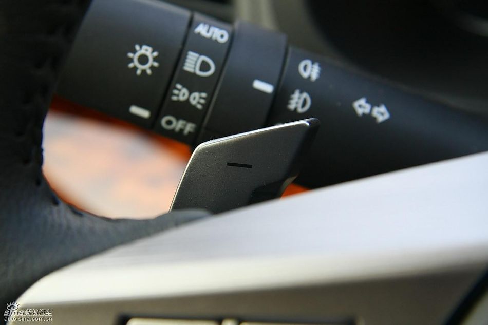 斯巴鲁新傲虎内饰实拍