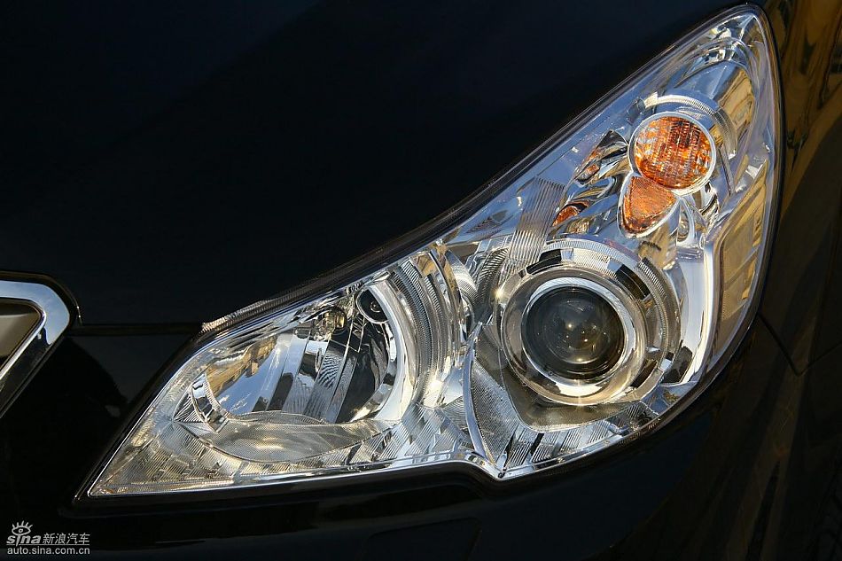 斯巴鲁新傲虎外观实拍