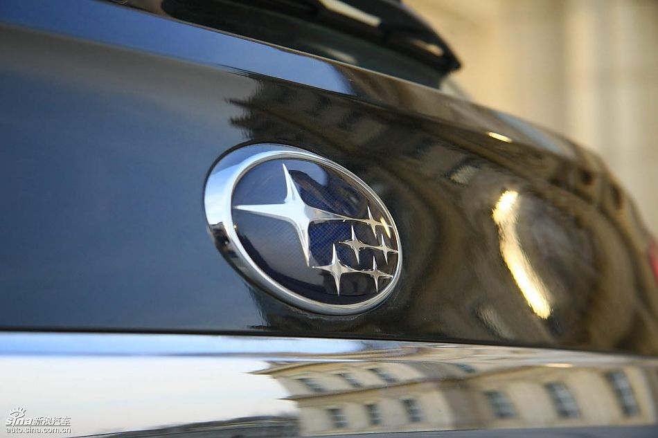 斯巴鲁新傲虎外观实拍