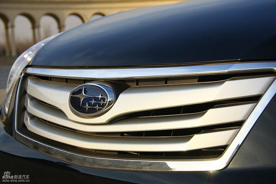 斯巴鲁新傲虎外观实拍