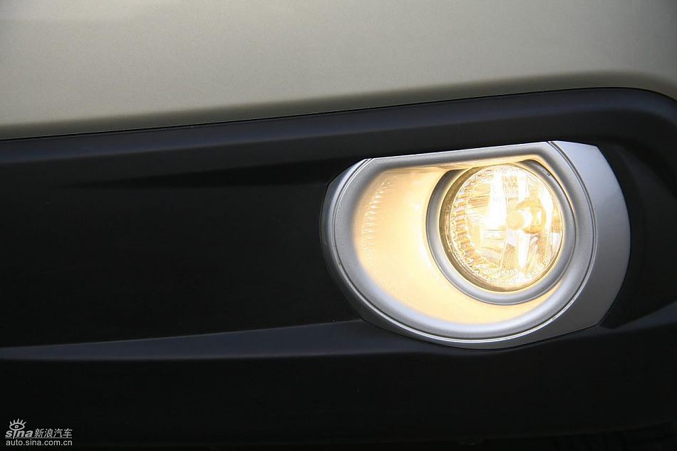 斯巴鲁新傲虎外观实拍