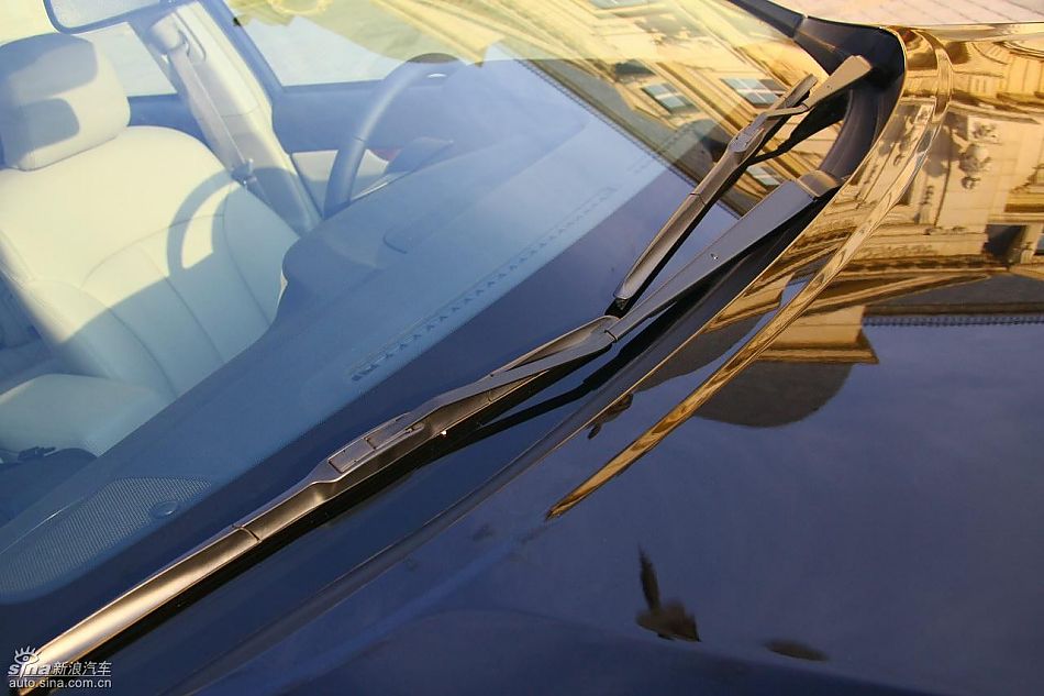 斯巴鲁新傲虎外观实拍