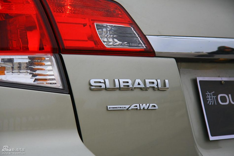 斯巴鲁新傲虎外观实拍