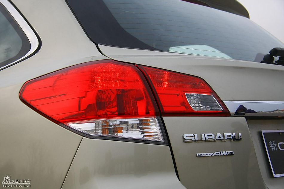 斯巴鲁新傲虎外观实拍