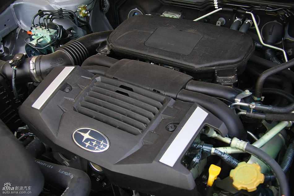 斯巴鲁新傲虎内饰实拍