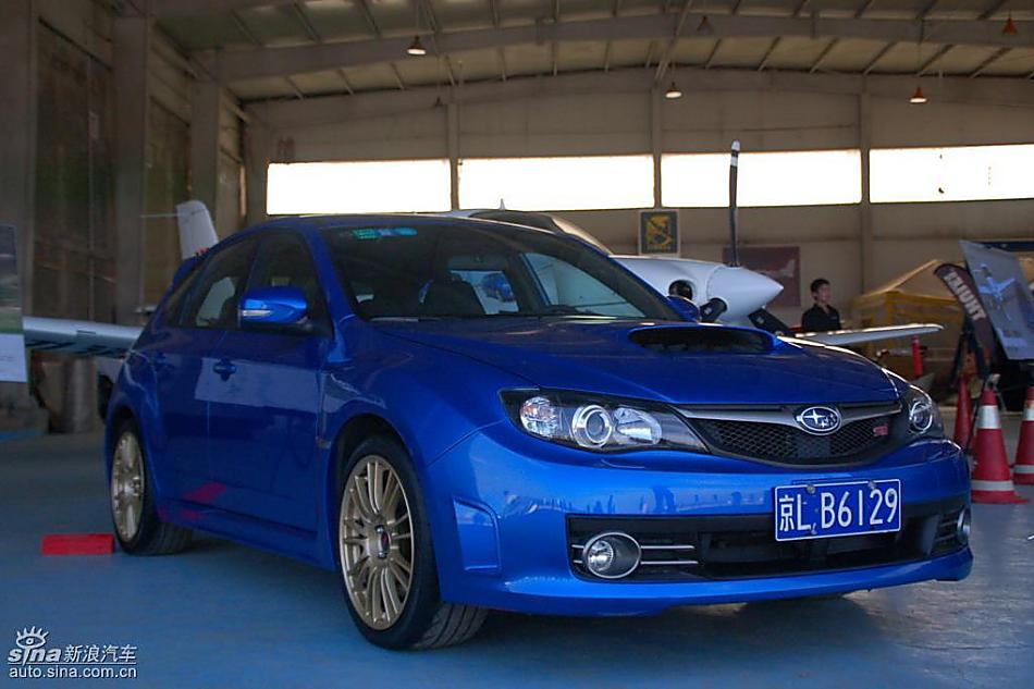 斯巴鲁翼豹WRX STI实拍