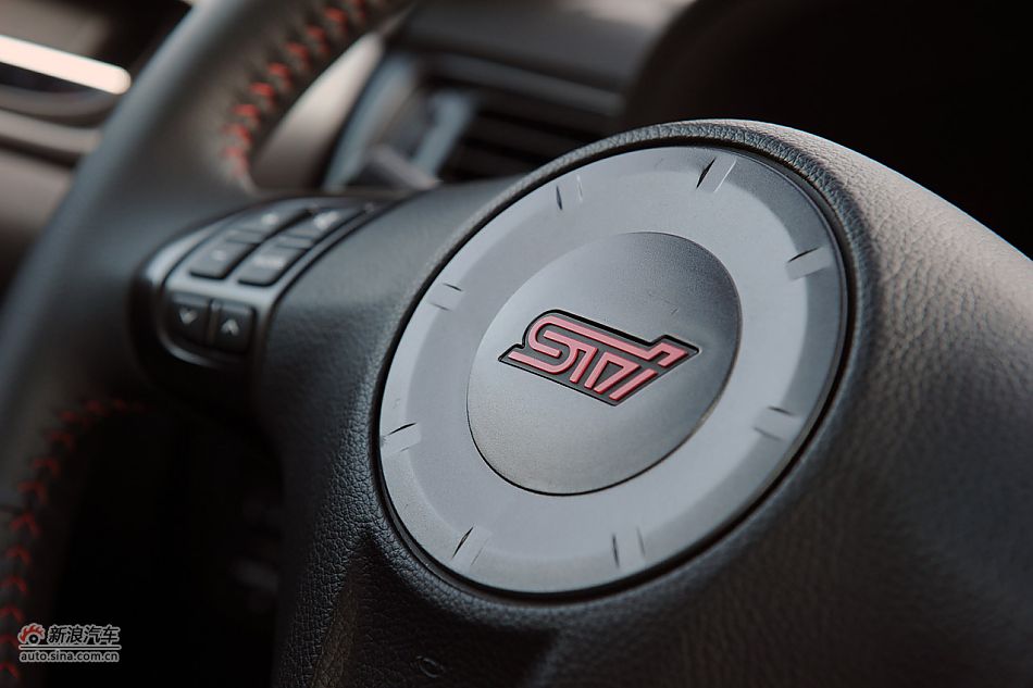 2011款翼豹WRX STi