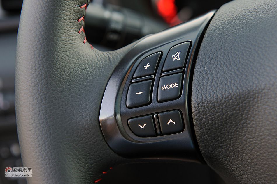 2011款翼豹WRX STi