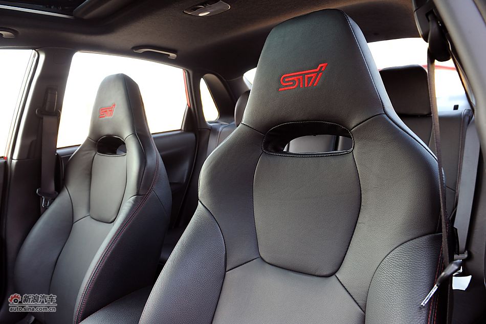 2011款翼豹WRX STi