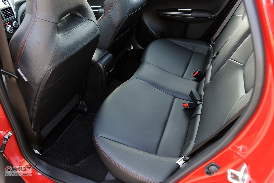 2011款翼豹WRX STi