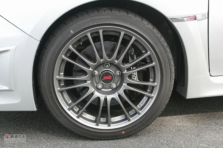 斯巴鲁翼豹WRX STI