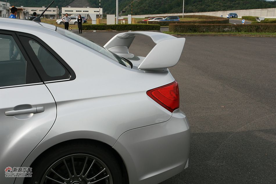 斯巴鲁翼豹WRX STI