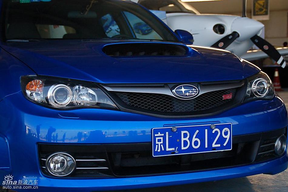 斯巴鲁翼豹WRX STI实拍