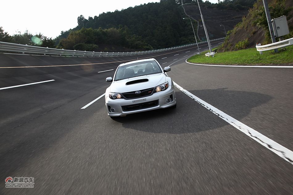 斯巴鲁翼豹WRX STI