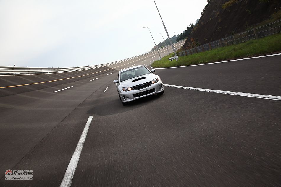 斯巴鲁翼豹WRX STI