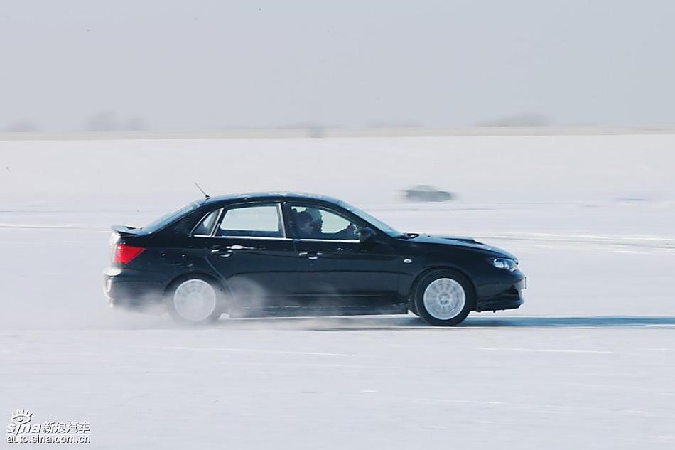 斯巴鲁2009全系车型冰雪体验
