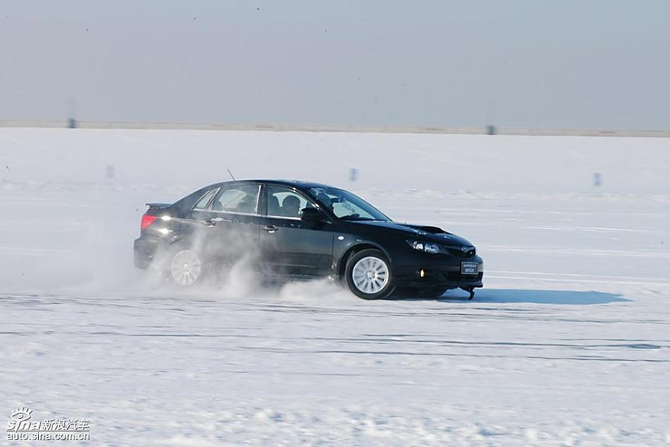 斯巴鲁2009全系车型冰雪体验