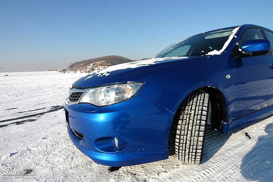 斯巴鲁2009全系车型冰雪体验