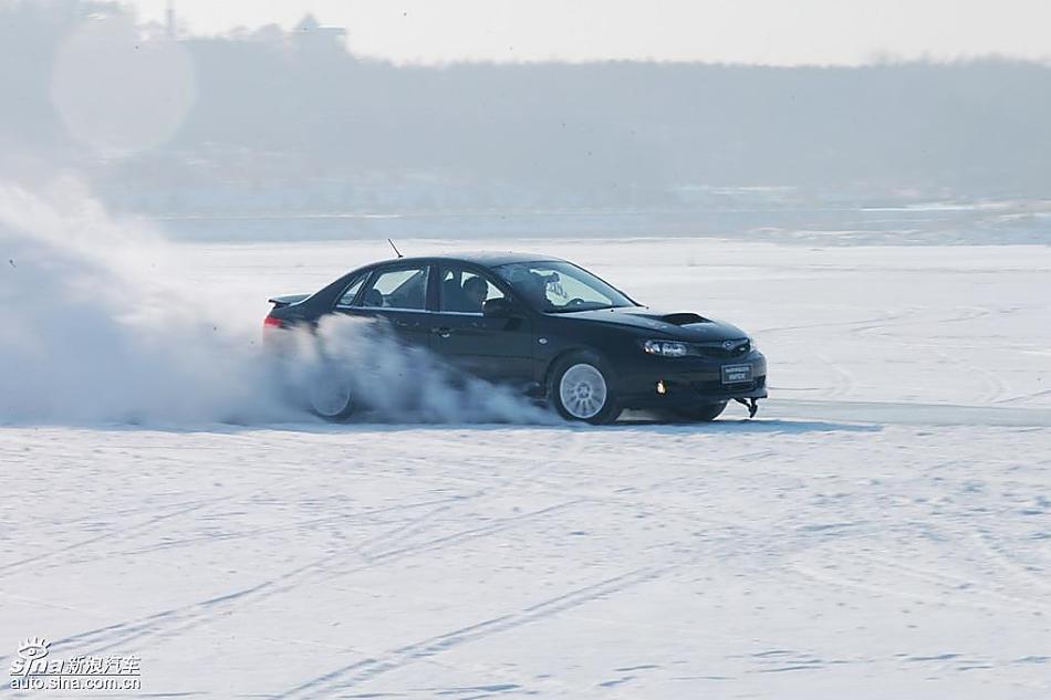 斯巴鲁2009全系车型冰雪体验