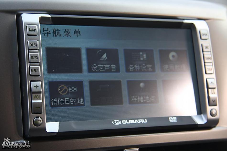 斯巴鲁三厢翼豹内饰