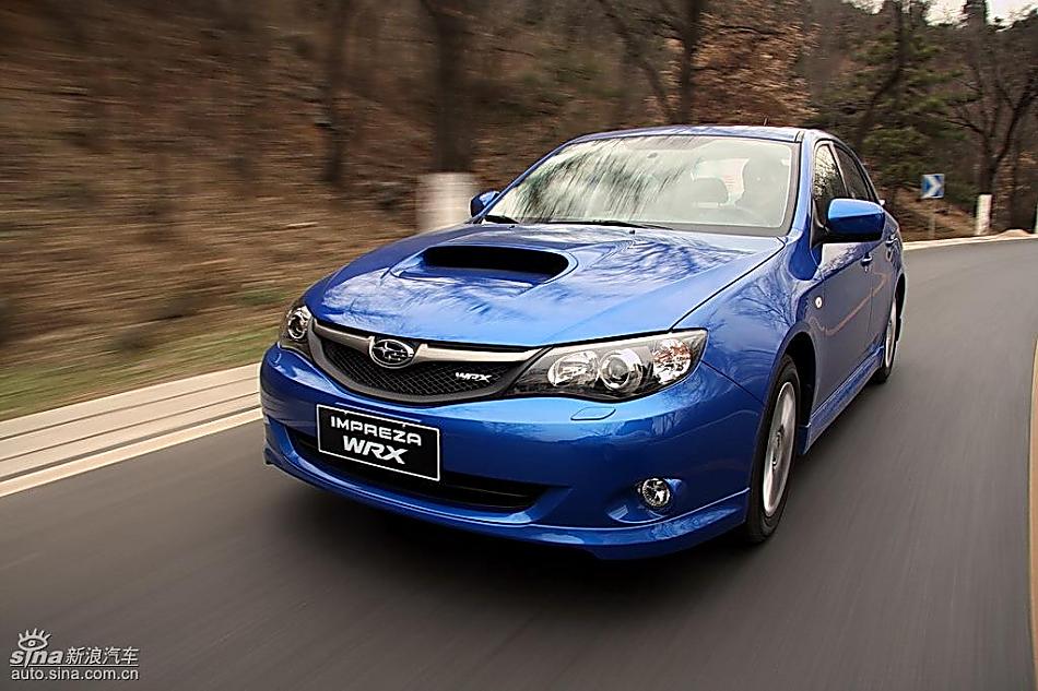 斯巴鲁三厢翼豹外观