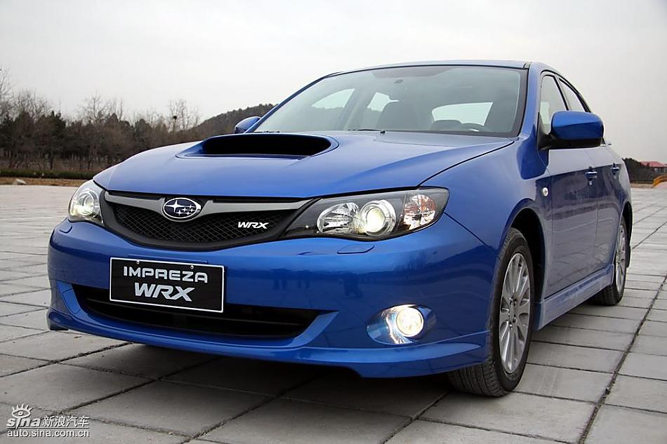 斯巴鲁三厢翼豹外观