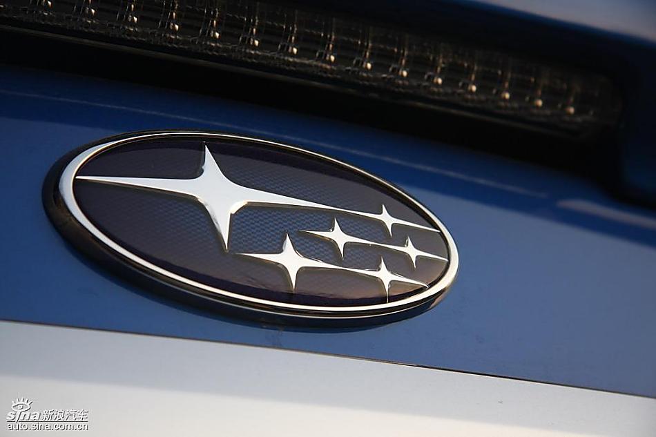 斯巴鲁三厢翼豹外观