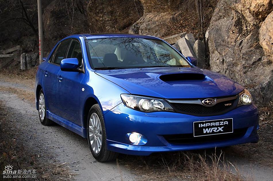 斯巴鲁三厢翼豹外观