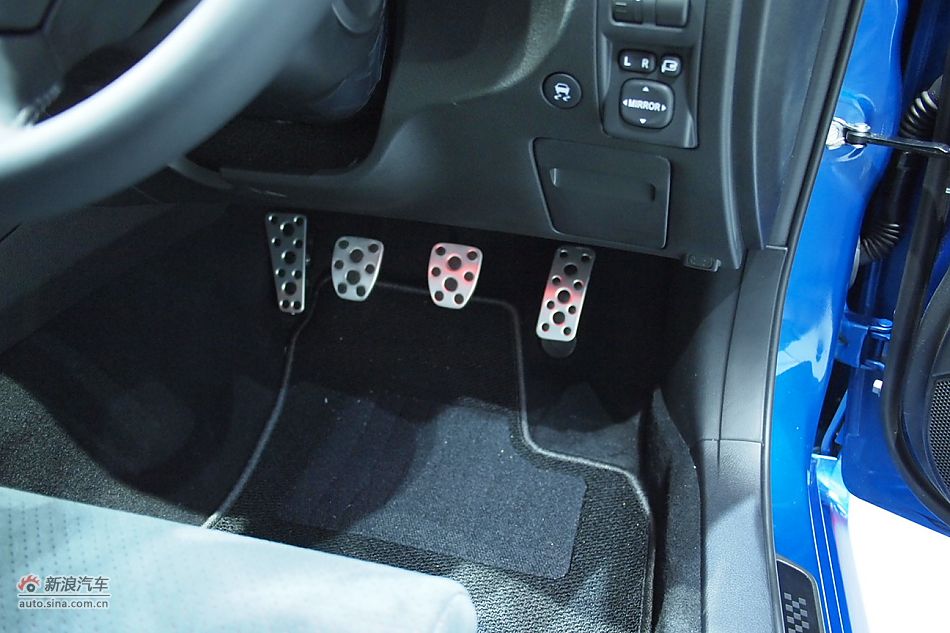 斯巴鲁翼豹WRX STi S206