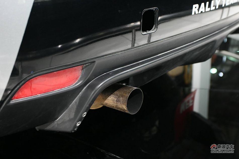 斯巴鲁翼豹STi改装赛车