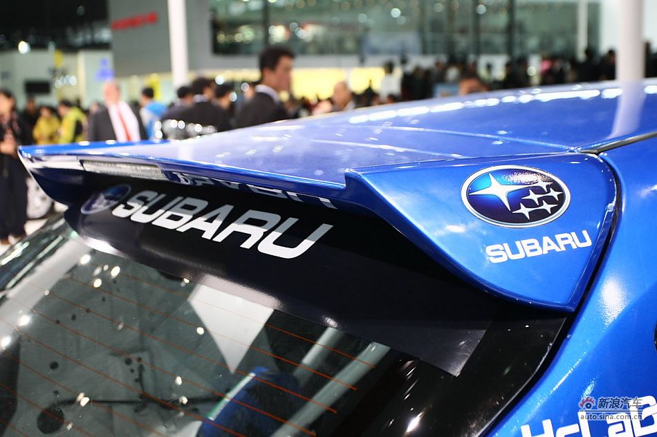 斯巴鲁翼豹STi改装赛车