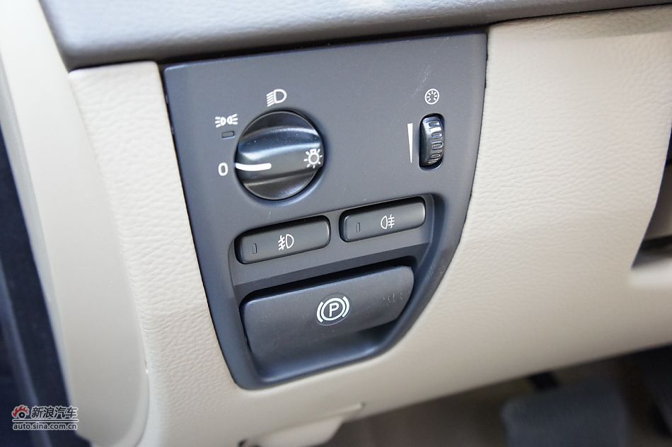 2012款沃尔沃XC90